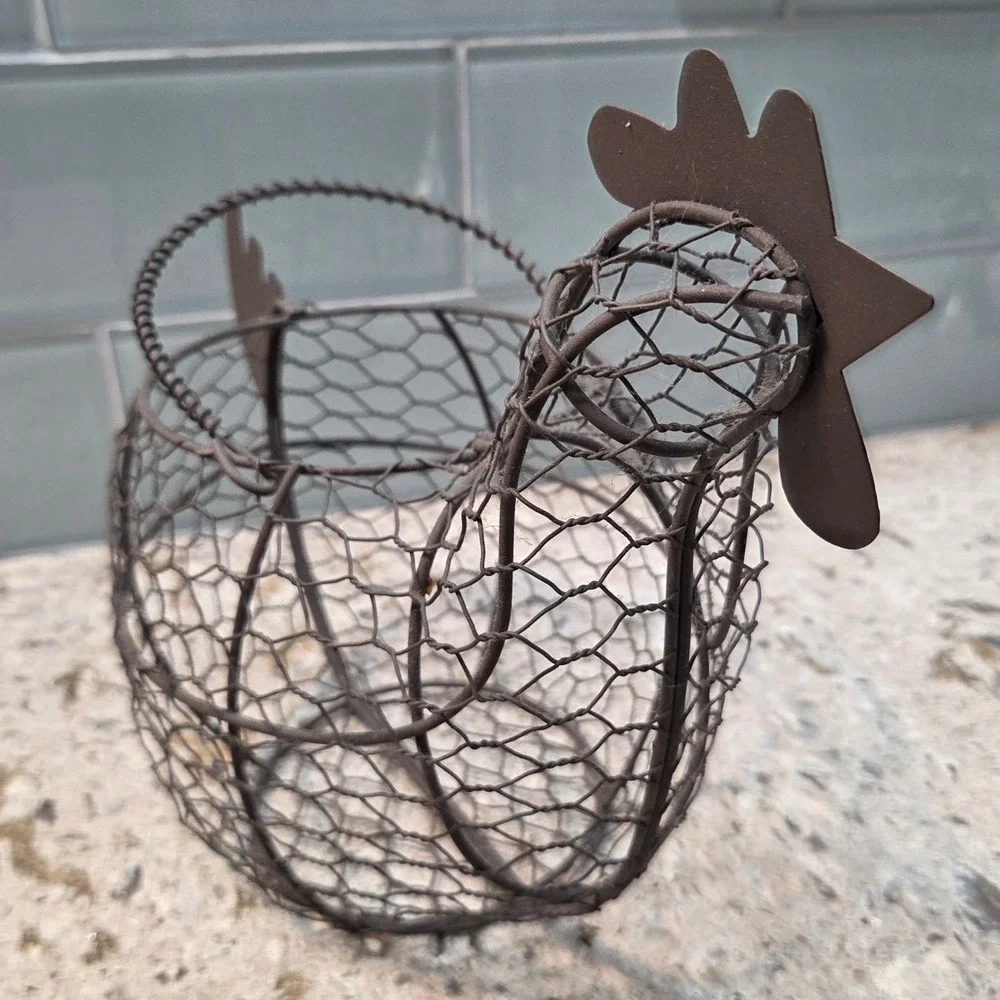 Rustic Brown Wire Chicken Egg Basket Farmhouse Kitchen Decor Hen Shape
